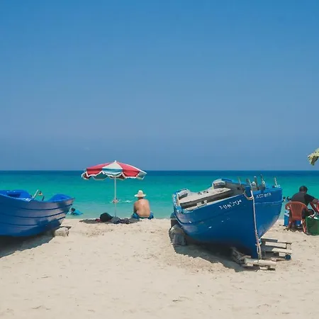 30 M2 500m Plages Mourillon 3 Personnes * Tolone